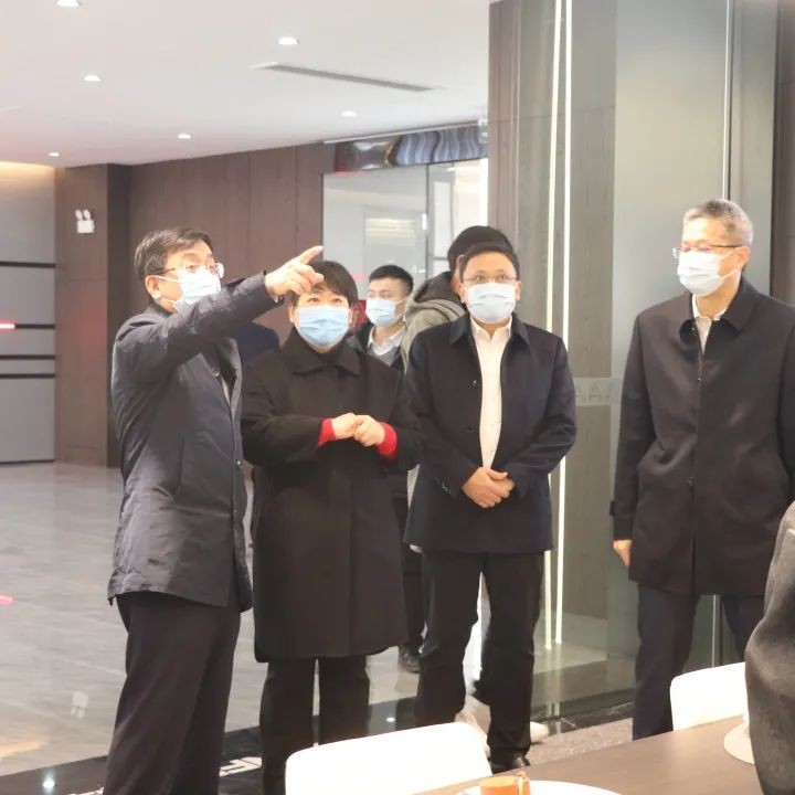 紹興市委副書記、代市長施惠芳一行蒞臨集成灶10大品牌帥豐調(diào)研指導(dǎo)！