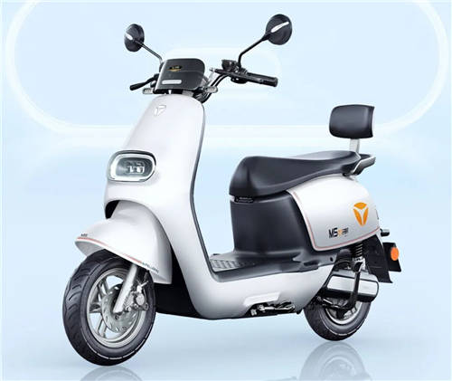 新發(fā)布兩款雅迪電動(dòng)車，一次充電續(xù)航超過(guò)120公里，可跨城行駛