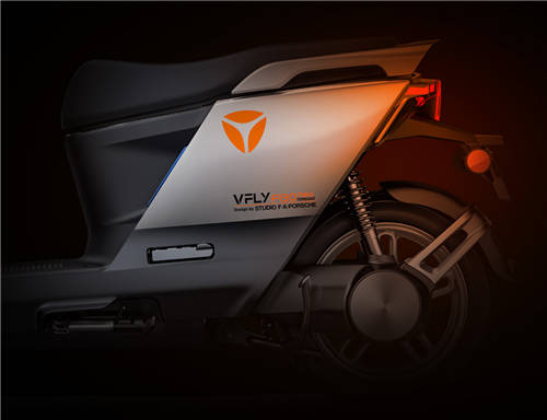6990 元至 19800元，雅迪高端 VFLY 系列電動(dòng)車發(fā)布