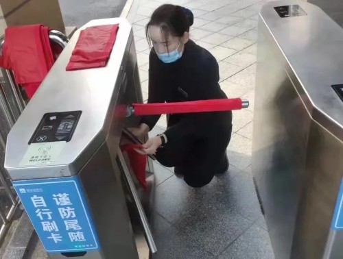 碧桂園服務(wù)：用有溫度的物業(yè)服務(wù)，幫助業(yè)主度過寒冬