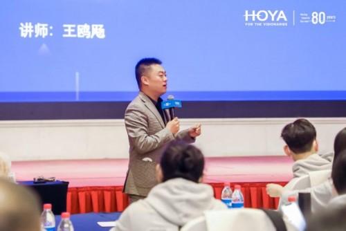 豪雅“漸入佳鏡”英雄聯(lián)盟漸進(jìn)王者挑戰(zhàn)賽半決賽圓滿完賽！