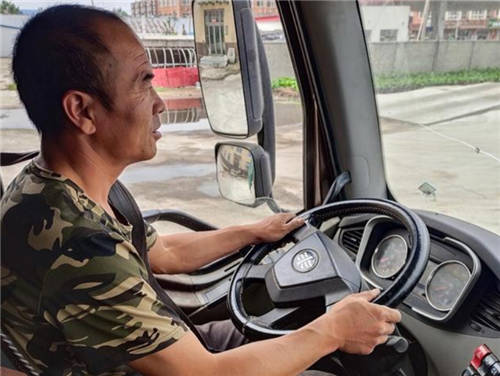 團(tuán)油用戶(hù)故事：“農(nóng)民司機(jī)”用汽車(chē)載起村民的致富希望