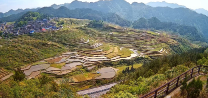度假到丹寨，體驗(yàn)古香古色的民族風(fēng)情，與丹寨人民共度佳節(jié)
