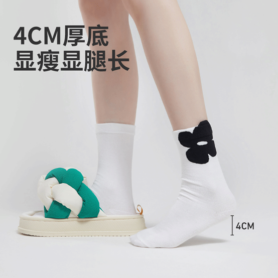 優(yōu)調(diào)新品菠蘿包，甜酷女孩的夏日首選