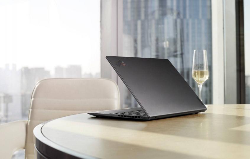 黃健翔空降聯(lián)想超級(jí)直播間，ThinkPad X1 Nano迎來冰點(diǎn)價(jià)格