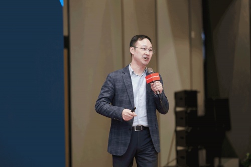 均衡承經(jīng)典，宇宙贏未來(lái)！德意電器召開(kāi)2022年度營(yíng)銷(xiāo)年會(huì)