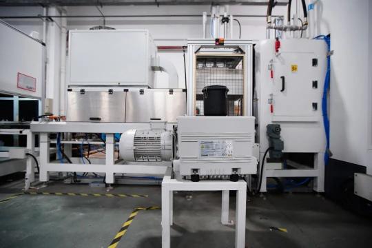 千億市場、200%增長，哈工智能機(jī)器人技術(shù)革新工業(yè)清洗！