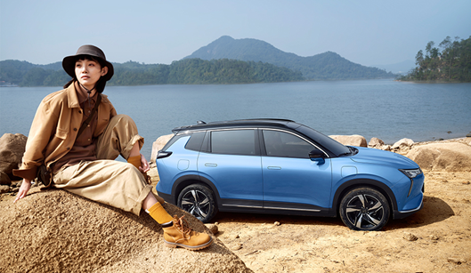 威馬EX5在同級(jí)智能性能方面處于領(lǐng)先地位，威馬汽車完全值得！