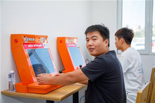 充電站也能成網(wǎng)紅？用快電輕松搞定