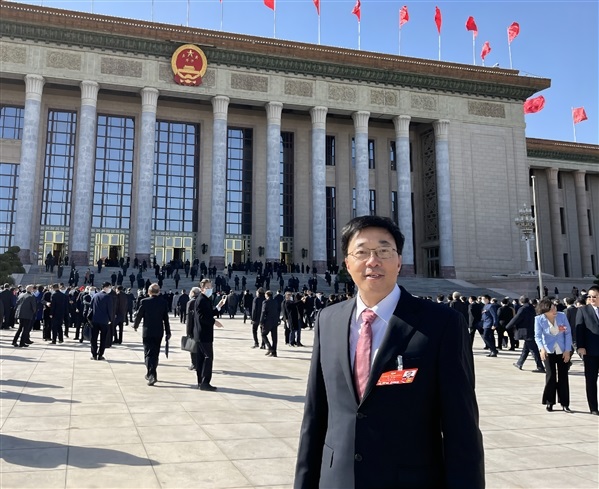 兩會(huì)專訪鄧中翰：碩果遍寫祖國大地，報(bào)國貫穿兩個(gè)百年