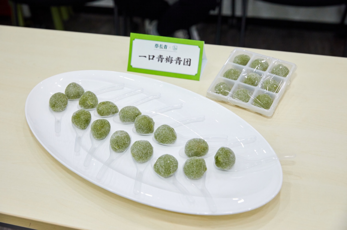 萬物皆可“團(tuán)” 燕窩、腌篤鮮、小龍蝦……青團(tuán)來了 叮咚買菜日銷20000份