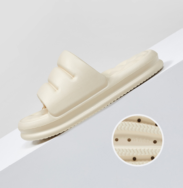 鞋類首創(chuàng)，優(yōu)調(diào)沙發(fā)拖鞋給你帶來頭等艙的享受！
