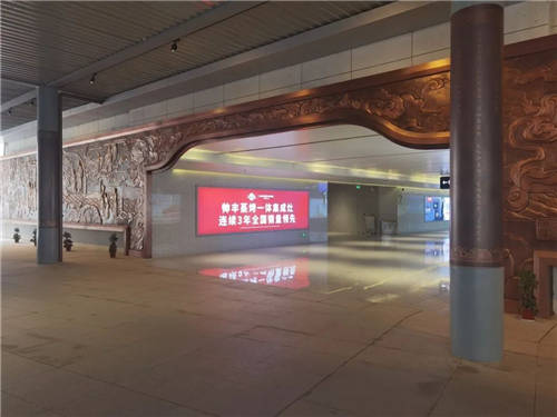 以大國速度助力品牌騰飛，集成灶十大品牌帥豐電器強(qiáng)勢(shì)上刊嵊新高鐵站