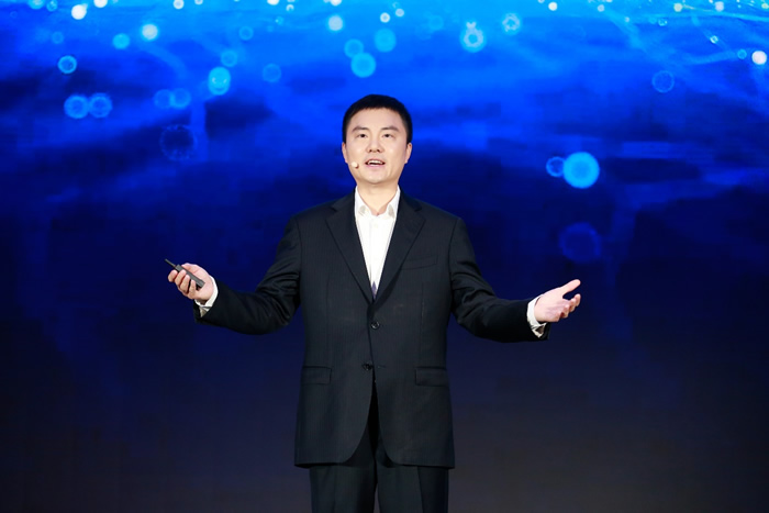 華為副總裁、計算產品線總裁鄧泰華發(fā)表演講.jpg