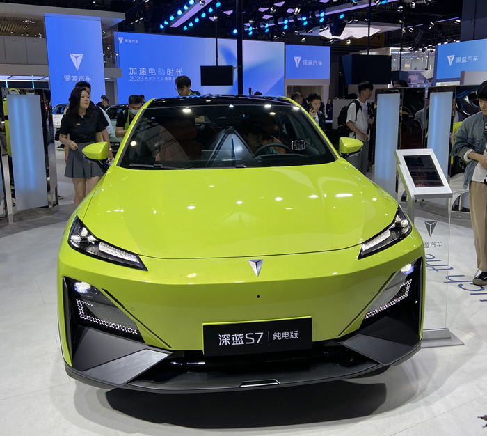 深藍(lán)S7電動版.jpg