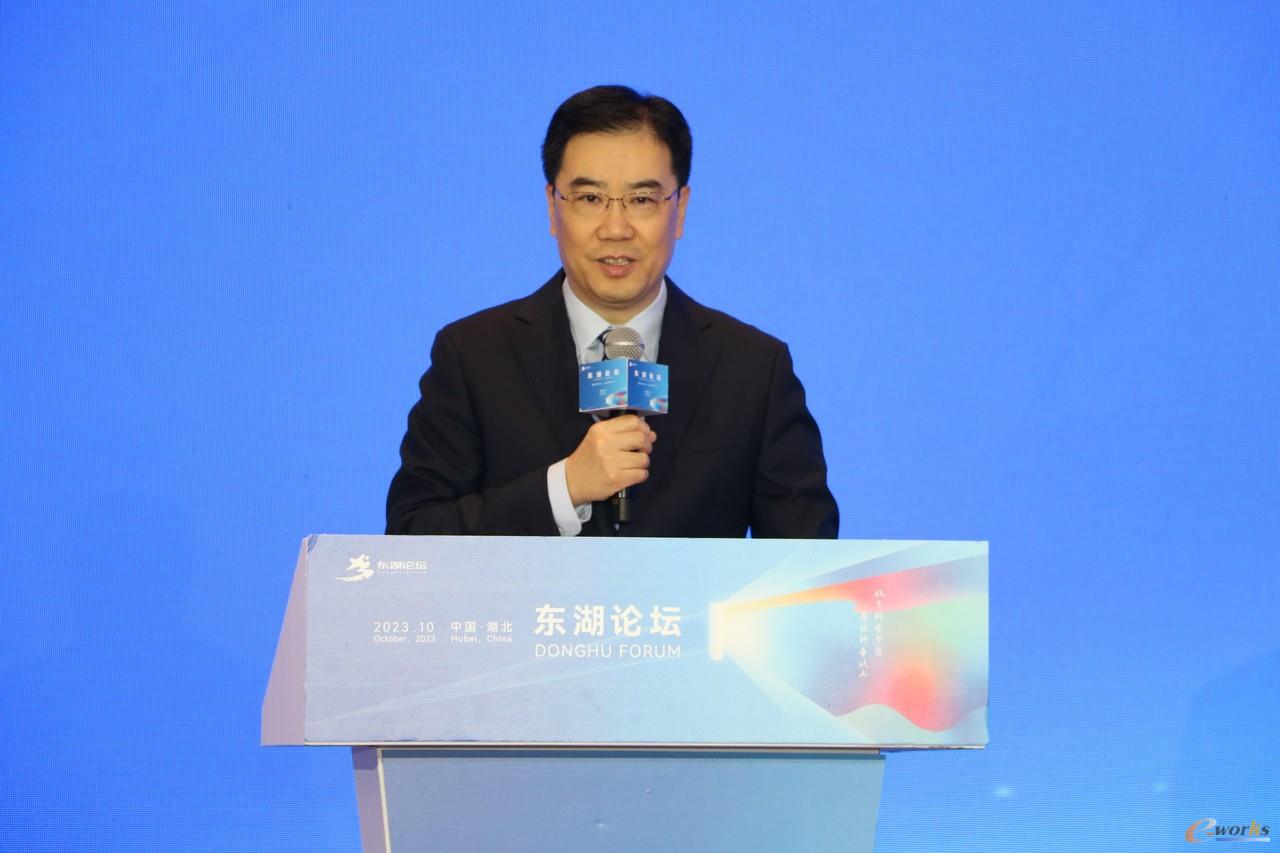 湖北省常委、常務(wù)副省長邵新宇院士.jpg