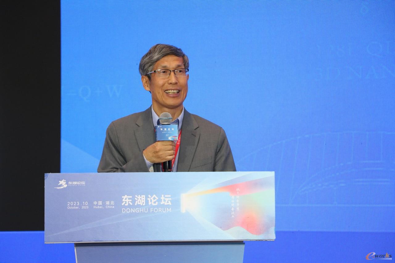 加拿大工程院院士、華中科技大學(xué)教授沈衛(wèi)明.jpg