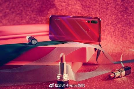 華為nova4圖賞：熱戀般的蜜語(yǔ)紅，甜蜜絢爛