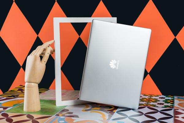 輕薄本成PC市場增長新引擎，華為MateBook 13筆記本實力領銜！