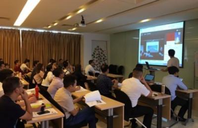 云開科技：《這塊屏幕可能會改變命運》，也能改變企業(yè)培訓(xùn)！