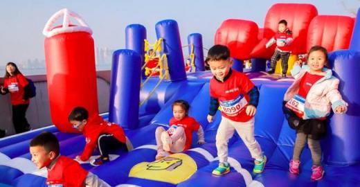2018小馬星球親子迷你馬拉松第二季圓滿收官，杭州近千組家庭用愛溫暖冬日