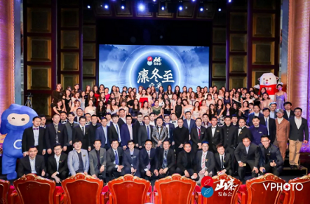 華為抖音羅永浩同獲獎，200媒體人共選行業(yè)年度大事