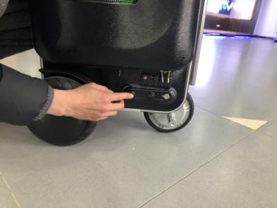 賣到斷貨的黑科技智能騎行旅行箱終于入手了！