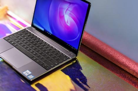 PC領(lǐng)域新晉“網(wǎng)紅”:華為MateBook 13筆記本深空灰配色即將發(fā)售！