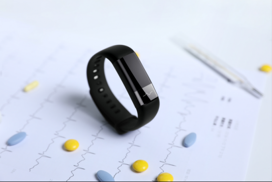 華米科技首款 Amazfit 可穿戴動態(tài)心電記錄儀問世 進(jìn)軍可穿戴醫(yī)療領(lǐng)域
