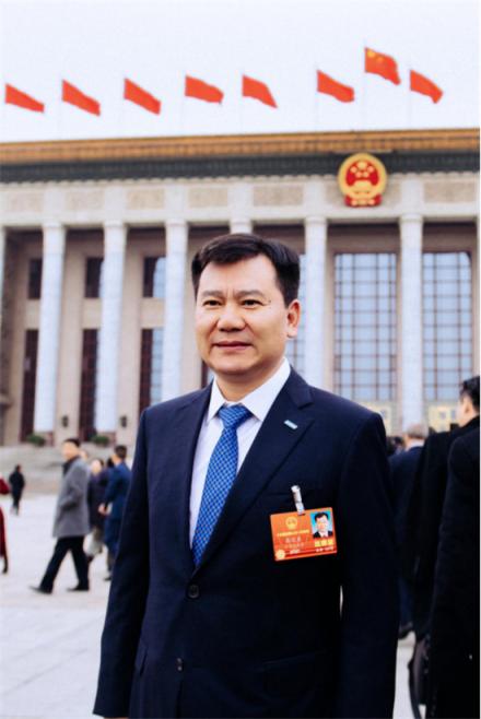 科技物流深度融合，全國人大代表張近東建議推進末端配送新模式落地
