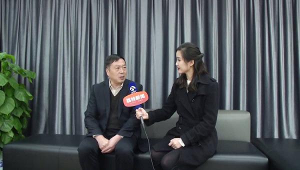 直播揭秘：全國(guó)兩會(huì)報(bào)道的“秘密武器”究竟是啥？