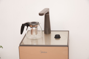 美的小鋼泡茶吧機(jī)測評：招待好友，多虧了這款茶吧機(jī)！