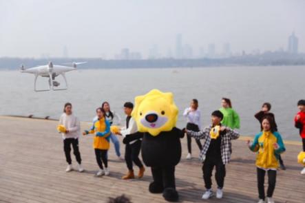 玄武湖驚現蘇寧家裝吐槽DANCE秀