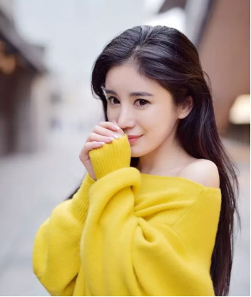 “全網(wǎng)年度杰出主播”關妙甜：始終堅持總有回報！