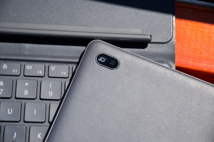 華為發(fā)布全新HUAWEI Matebook E，4G LTE全時(shí)連接，隨心隨性