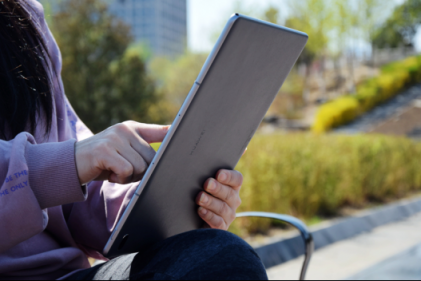 華為發(fā)布全新HUAWEI Matebook E，4G LTE全時(shí)連接，隨心隨性
