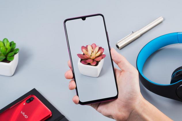 從此和挖孔屏說(shuō)再見(jiàn)，vivo X27帶你領(lǐng)略真全面屏的魅力！