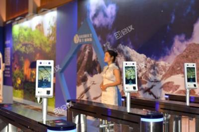 顏值即正義，人臉識(shí)別簽到成會(huì)議主辦方新寵兒