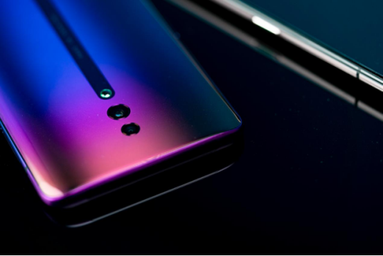 《王牌星機》大咖說，OPPO“網(wǎng)癮”總裁現(xiàn)場猛爆料