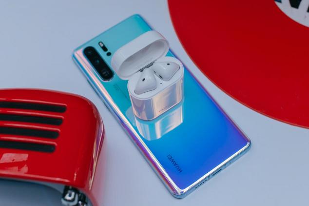 天空之鏡與天籟之音相輔相成 HUAWEI FreeBuds2 Pro的無(wú)線(xiàn)新花樣
