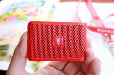 BET365 Handheld Listening，智能掌上聽還原經(jīng)典MP4！