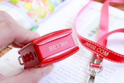 BET365 Handheld Listening，智能掌上聽還原經(jīng)典MP4！