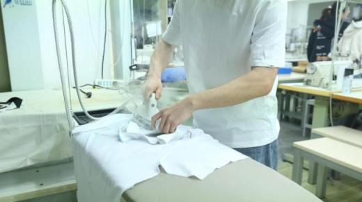 LAURASTAR守護(hù)中國時(shí)尚教育事業(yè)