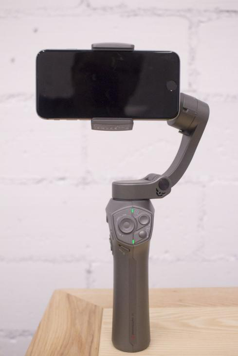 2019年熱門手機穩(wěn)定器大疆osmo mobile 2、百諾P1、智云smooth4專業(yè)測評