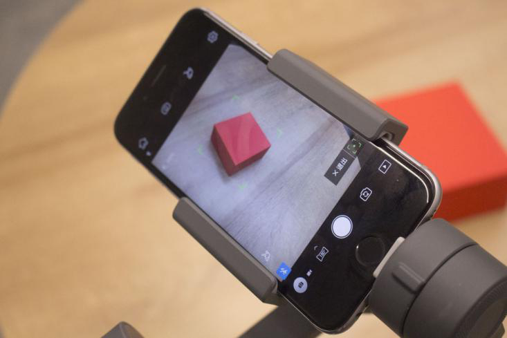 2019年熱門手機穩(wěn)定器大疆osmo mobile 2、百諾P1、智云smooth4專業(yè)測評