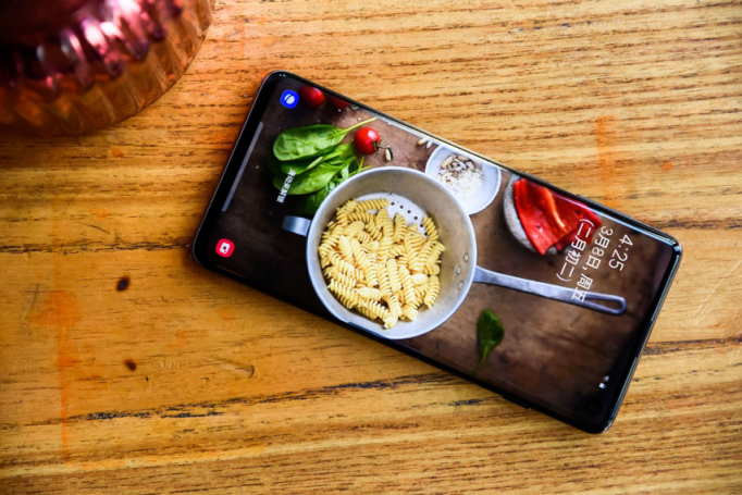 三星Galaxy S10系列厲害了! 除了屏幕創(chuàng)新，它還有這些優(yōu)勢