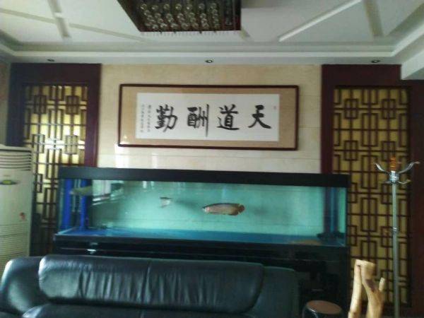 這些客廳裝飾畫，提升品位不說，還能凸顯文化韻味