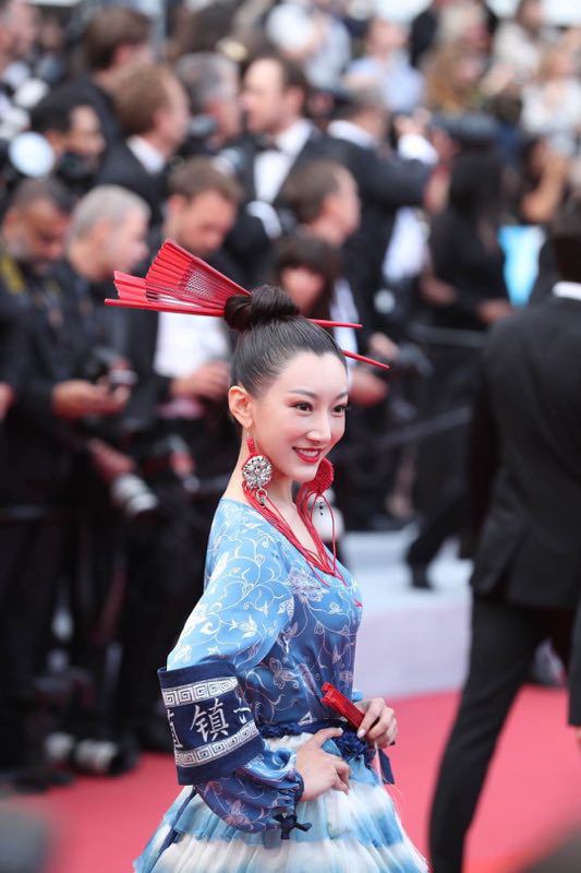 小仙女吳茉彤亮相戛納電影節(jié)，演繹中國風(fēng)