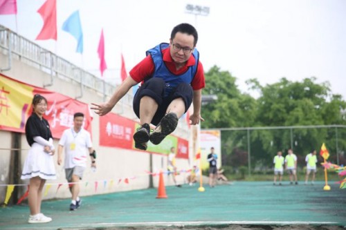 超越，做自己的冠軍——記美景舒適家2019全員運(yùn)動(dòng)會(huì)