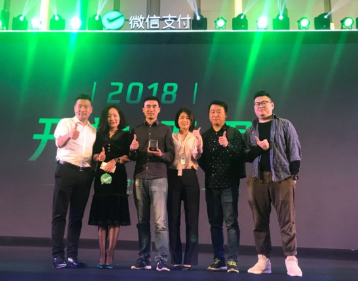 超盟集團應(yīng)騰訊官方邀請，前往騰訊總部考察交流。